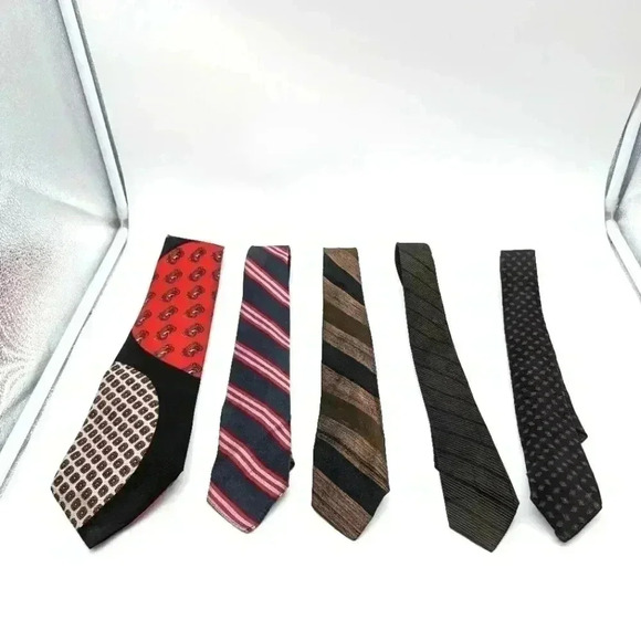 5 Black Vintage Ties Mayhoods, Bullock & Jones, Florentino Silk and Poly - Picture 1 of 2